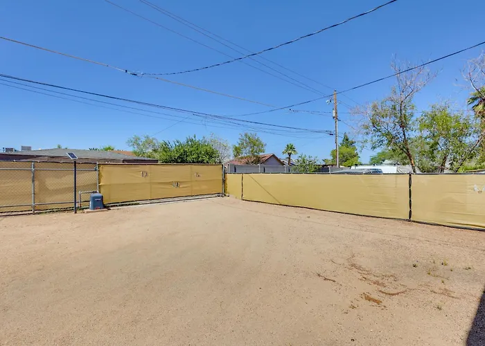 Apartment 2 Mi To Chase Field & Phx Arena!